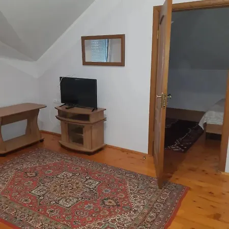 злоторія Villa Mukacheve