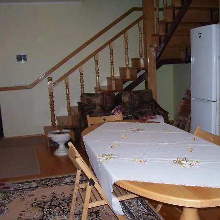 злоторія Villa *